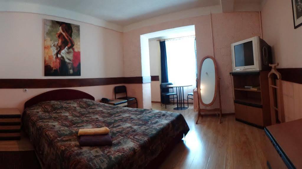 Hotel Desna Kut Kiev Luaran gambar